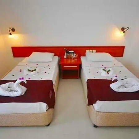 Hotel Club Oasis Eternity 3*
